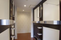 �Q�X�g���[��